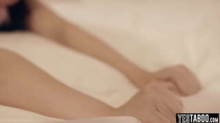 Βρώμικο νεαρή θετή κόρη της Γουίτνεϊ Ράιτ είναι ένα άτακτο λιλ τσούλα για