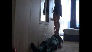 כבד צעד לרמוס.