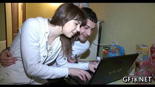 ���ೇವಲ ಎವೆಯಿಕ್ಕದೆ ಈ ಆಕರ್ಷಕ ಗಿರ್