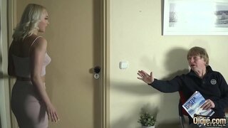 Mzee hupenya moto tart na mipango na laini yake chuchu