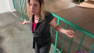 Маћеха је љут, да је њен пасторак цумс у њој маца