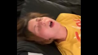 Esposa puta fodida por duas picas